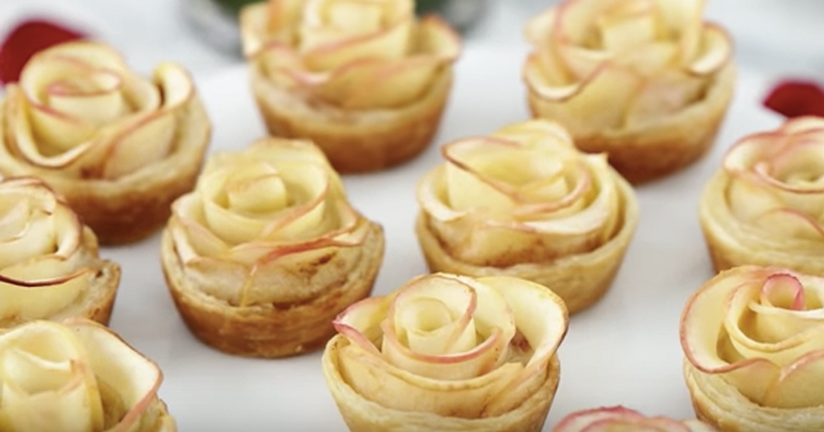 Amazing Beauty & The Beast Inspired Apple Pie Rose Pastries Are Delicious